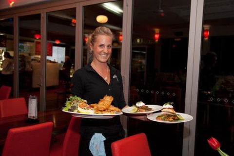 The Park Hotel Motel - Sunshine Coast Tourism 5