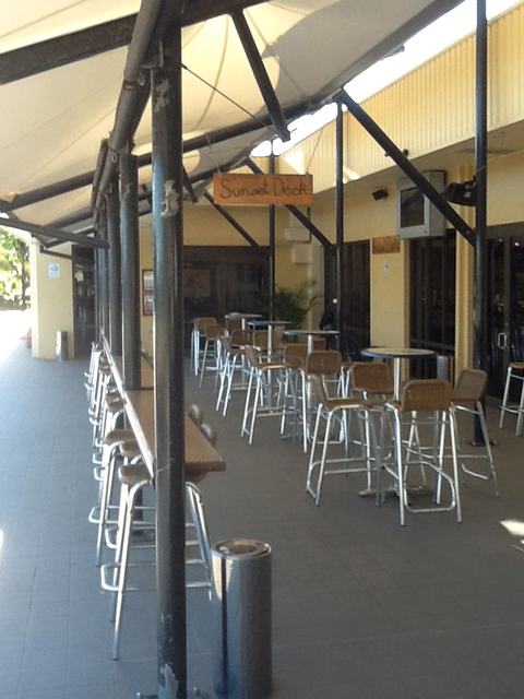 Tea Gardens Country Club & Motel - Sunshine Coast Tourism 16