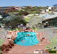 Bay Lodge Economy Beachfront - Sunshine Coast Tourism