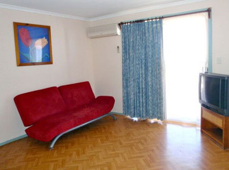 Bay Lodge Economy Beachfront - Sunshine Coast Tourism 1