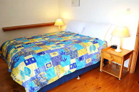 Cottesloe Beach Chalets - Sunshine Coast Tourism 1