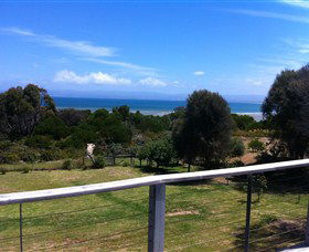 Azure Beach House - Holiday Sunshine Coast 1