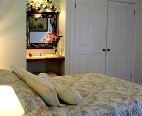 Addlestone House Bed & Breakfast - Holiday Sunshine Coast 0