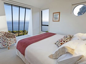 Hazards Hideaway - Holiday Sunshine Coast 1