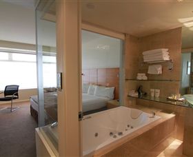 Quality Hotel Gateway - Sunshine Coast Tourism 1