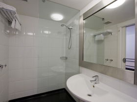 Fountainside Hotel - Sunshine Coast Tourism 2