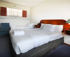 City View Motel - Sunshine Coast Tourism 4