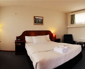 City View Motel - Sunshine Coast Tourism 3