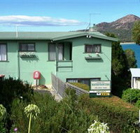 Coles Bay Waterfronters - Sunshine Coast Tourism