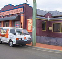 Bears Went Over the Mountain - Holiday Sunshine Coast