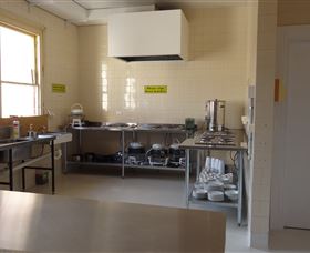 Backpackers Imperial Hotel - Sunshine Coast Tourism 3