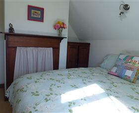 Flimby Bed & Breakfast - Sunshine Coast Tourism 0