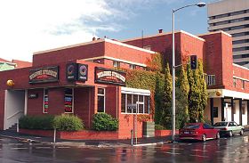 Welcome Stranger Hotel - Sunshine Coast Tourism 0