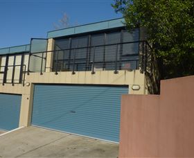 Flinders Lane Holiday Apartments - Sunshine Coast Tourism 1