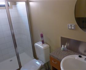 Flinders Lane Holiday Apartments - Sunshine Coast Tourism 2