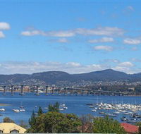 Ashwood Apartments - Lindisfarne - Sunshine Coast Tourism