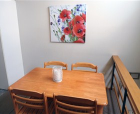 Ashwood Apartments - Lindisfarne - Sunshine Coast Tourism 4