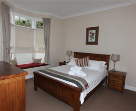 House On The Hill Bed And Breakfast - Sunshine Coast Tourism 1