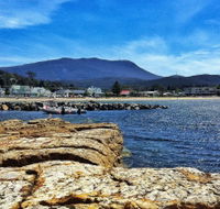Kingston Beach Motel - Holiday Sunshine Coast