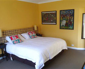 Ashdowns Of Dover Bed And Breakfast - Holiday Sunshine Coast 1
