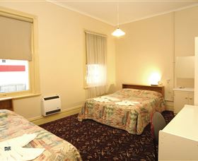 Alexander Hotel - Sunshine Coast Tourism 1