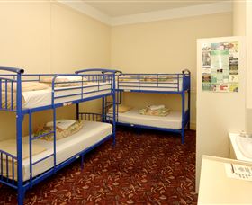Alexander Hotel - Sunshine Coast Tourism 0