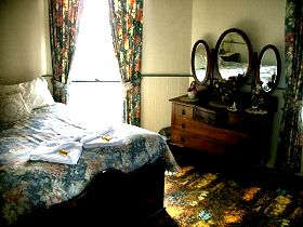 Bischoff Hotel - Sunshine Coast Tourism 0