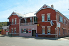 Mackey's Royal Hotel - Sunshine Coast Tourism 0