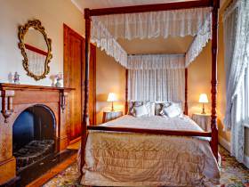 Abbey's Spa Cottage - Sunshine Coast Tourism 0