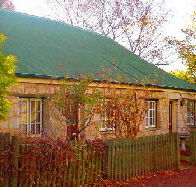 Colonial Cottages of Ross - Captain Samuels Cottage - Sunshine Coast Tourism