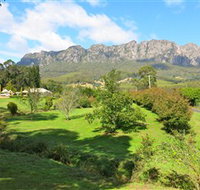 Mount Roland Country Lodge - Sunshine Coast Tourism