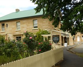 Ross Hotel - Sunshine Coast Tourism 0