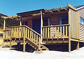 Ann Bay Cabins - Sunshine Coast Tourism 0