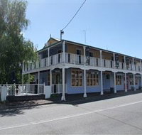 Mole Creek Guest House - Holiday Sunshine Coast