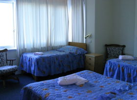 Lords Hotel - Holiday Sunshine Coast 0