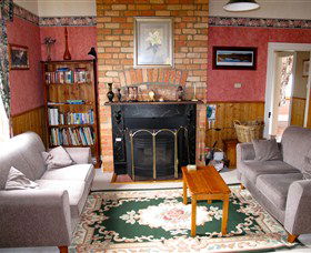 Kenya Cottage - Holiday Sunshine Coast 1