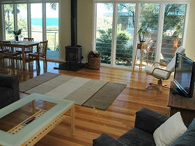 Eagle Peaks At Freycinet - Sunshine Coast Tourism 1