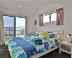 Seymour Waves - Sunshine Coast Tourism 1