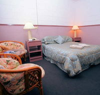 Queenstown Motor Lodge - Sunshine Coast Tourism
