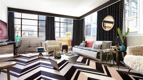 Adelphi Hotel - Sunshine Coast Tourism 4