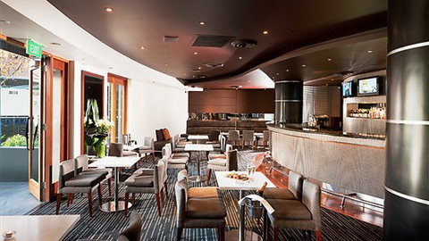 Quay West Suites Melbourne - Sunshine Coast Tourism 4