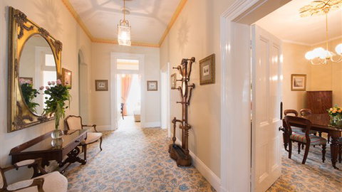 The Hotel Windsor - Sunshine Coast Tourism 4