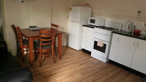 Kickback Cottages - Sunshine Coast Tourism 3