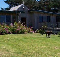 Clifton Beach Lodge - Sunshine Coast Tourism