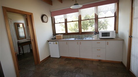 Elmstead Cottages - Sunshine Coast Tourism 2