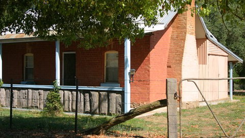 Elmstead Cottages - Sunshine Coast Tourism 1