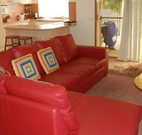 Surfcoast Cottages - Sunshine Coast Tourism