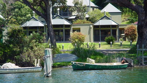 Edgewater Terraces At Metung - Sunshine Coast Tourism 0