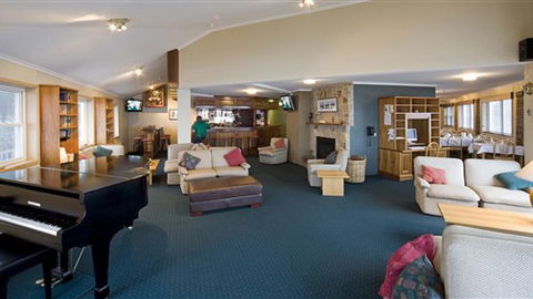 Attunga Alpine Lodge And Apartments - Holiday Sunshine Coast 4