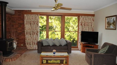 Delany Lodge - Sunshine Coast Tourism 1